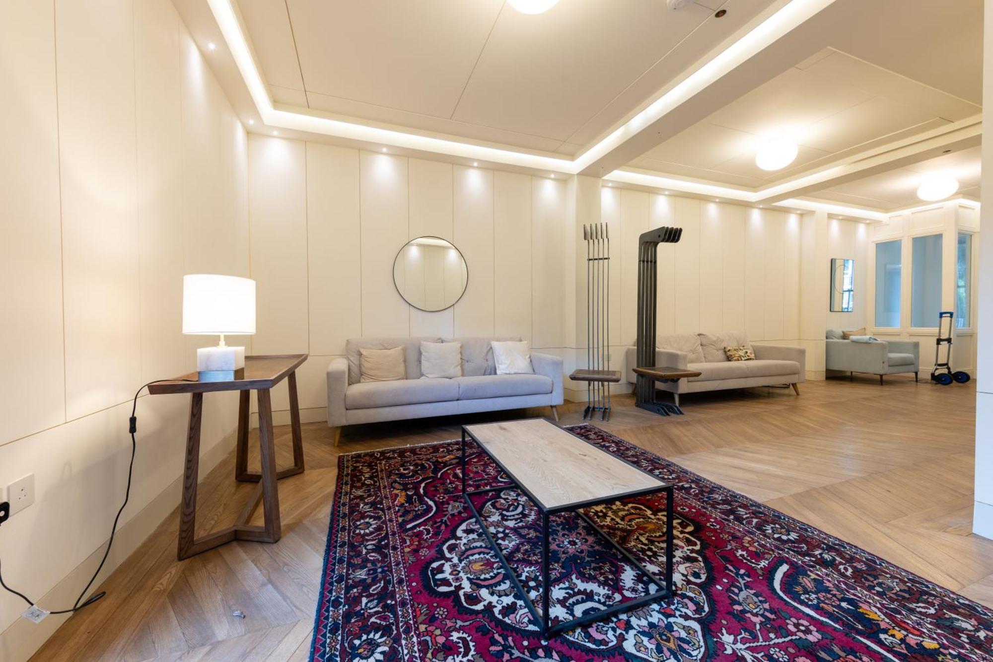 Elegant 5bdrm Townhouse In Camden *